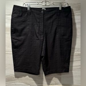 Slazenger Women’s Black Plaid Golf Shorts Size 14